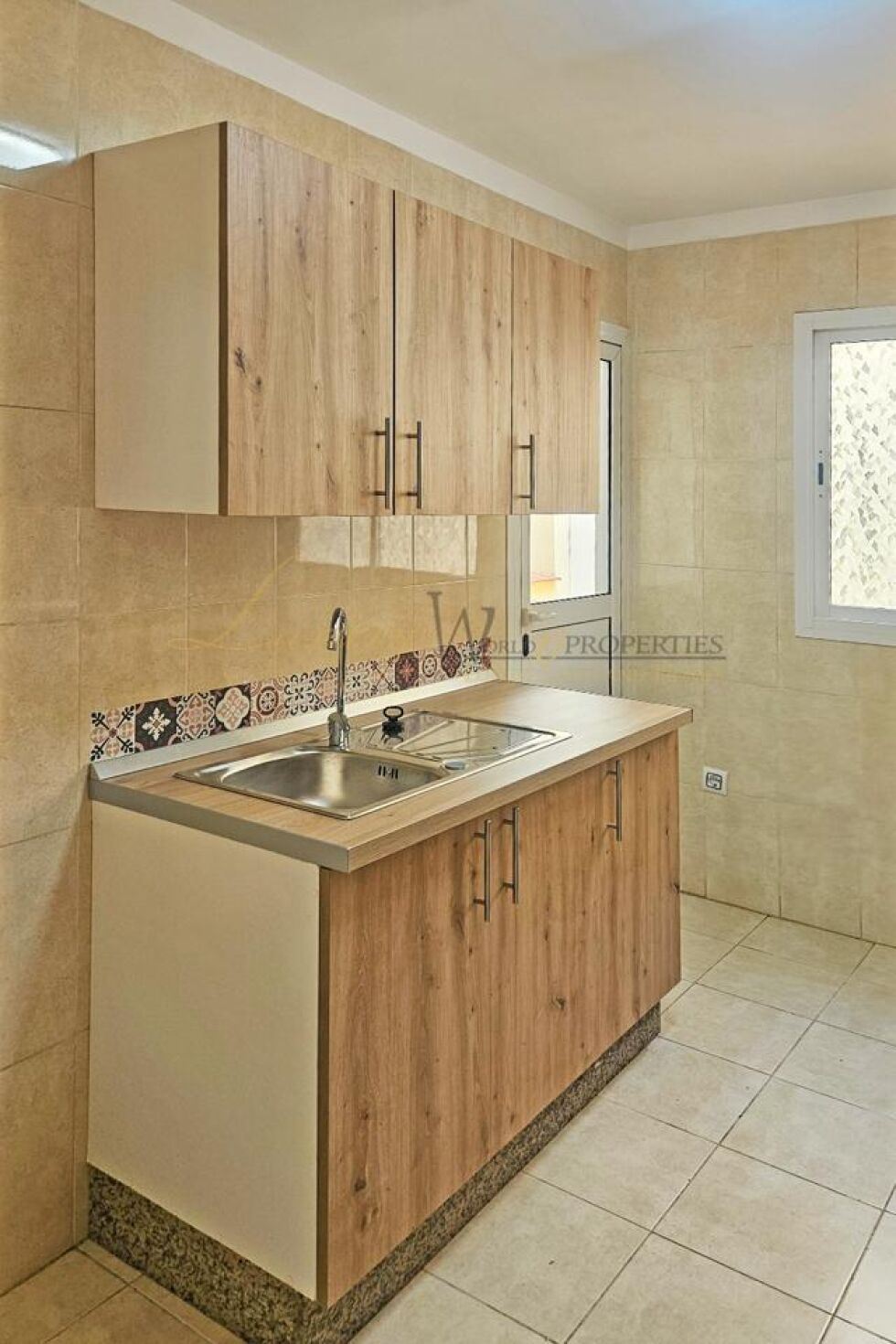 Apartment for sale in  Cabo Blanco, Spain - LWP7043 Apartamento en Cabo Blanco