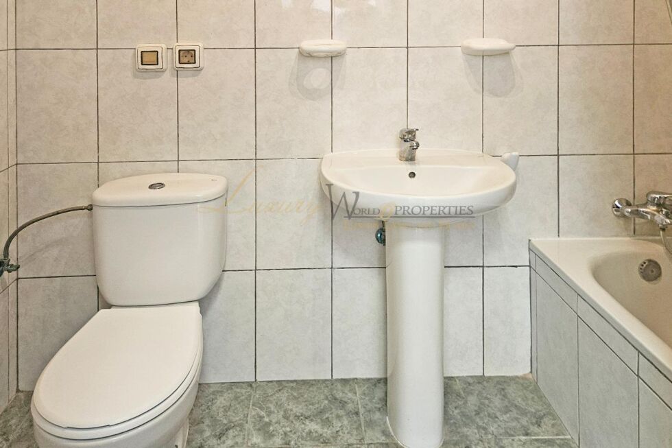 Apartment for sale in  Cabo Blanco, Spain - LWP7043 Apartamento en Cabo Blanco