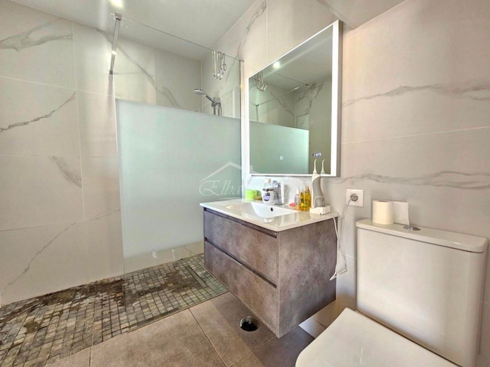 Apartment for sale in  Callao Salvaje, Spain - 5907