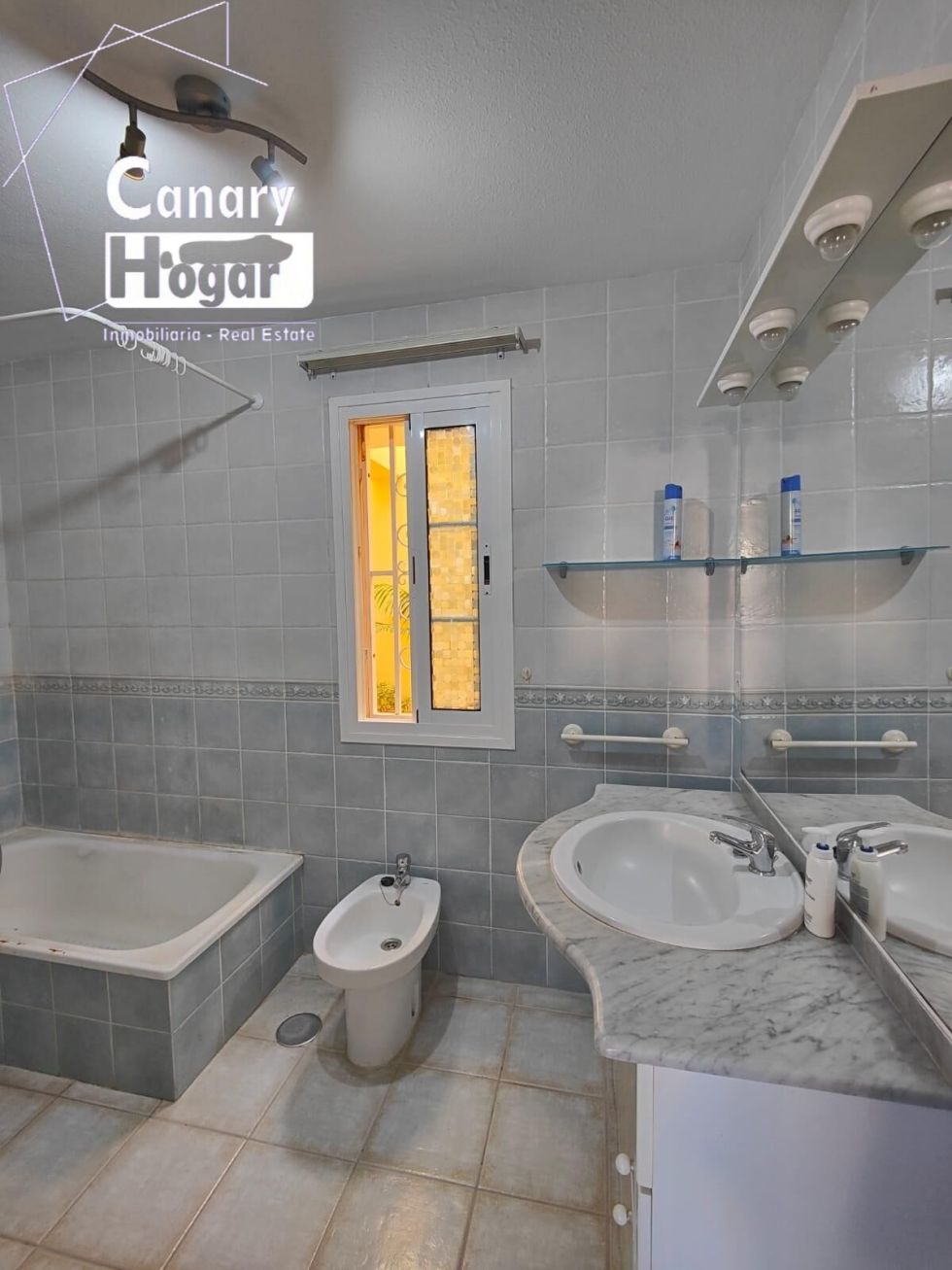 Apartment for sale in  Chayofa, Spain - 056311