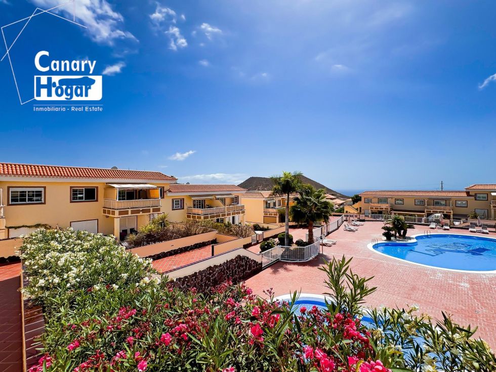 Apartment for sale in  Chayofa, Spain - 056871