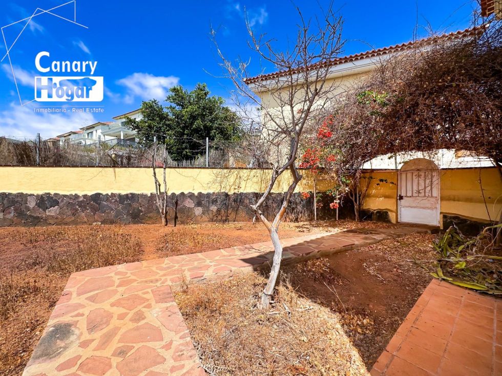 Apartment for sale in  Chayofa, Spain - 056871