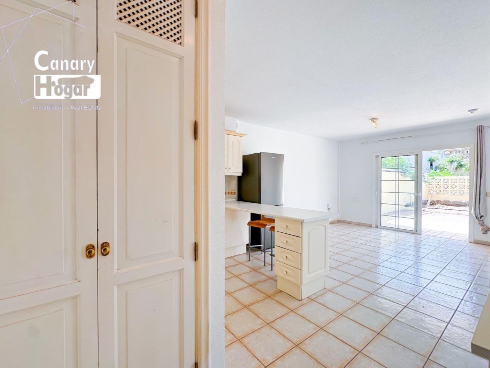 Apartment for sale in  Chayofa, Spain - 056871