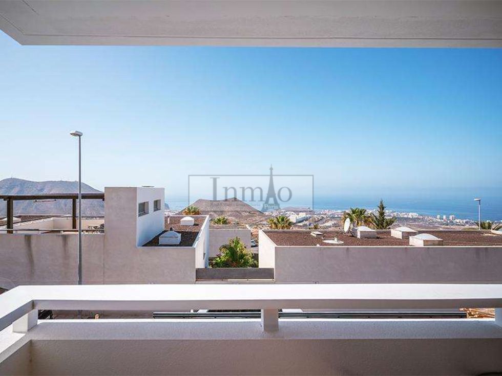 Apartment for sale in  Chayofa, Spain - 443379