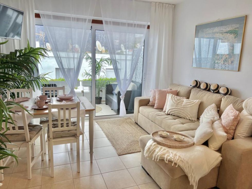 Apartment for sale in  Concanasa, Acantilados de Los Gigantes, Spain - TRC-2646