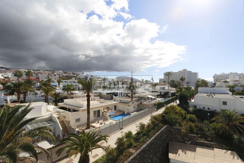 Apartment for sale in  Costa Adeje, Spain - 402880