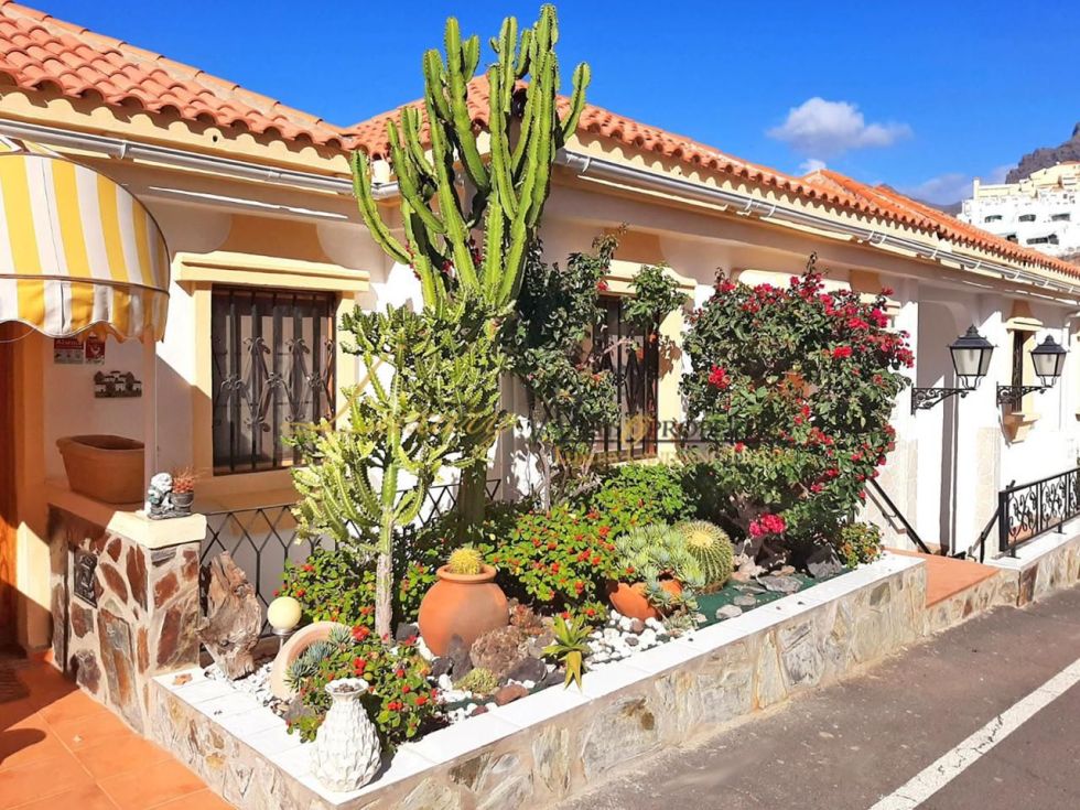Apartment for sale in  Costa Adeje, Spain - LWP4955 Windsor Park - Torviscas Alto