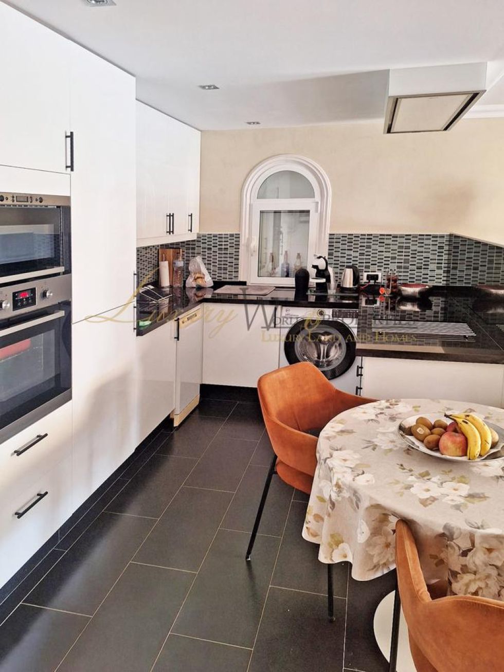 Apartment for sale in  Costa Adeje, Spain - LWP5025 Parque Cristina-San Eugenio Alto