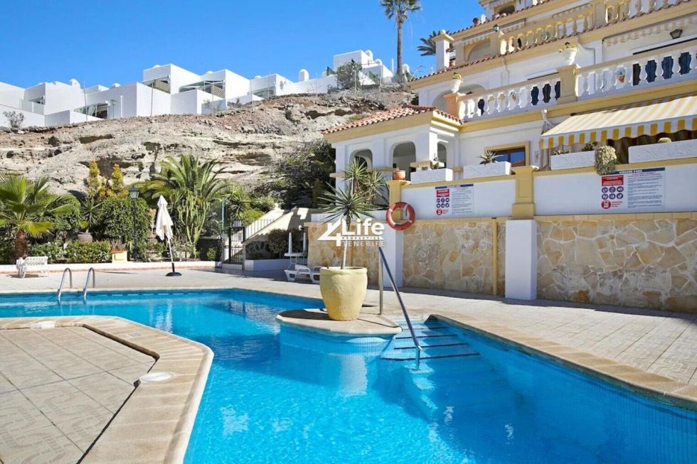 Apartment for sale in  Costa Adeje, Spain - MT-1009241