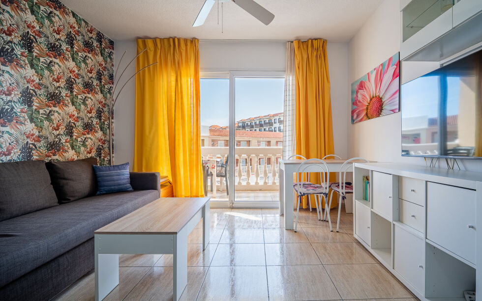 Apartment for sale in  Parque Carolina, Costa del Silencio, Spain - TR-2551