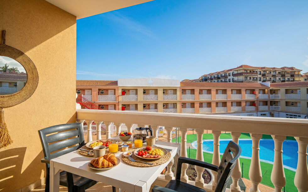 Apartment for sale in  Parque Carolina, Costa del Silencio, Spain - TR-2551