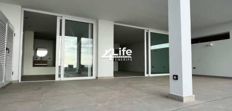 Apartment for sale in  Costa del Silencio, Spain - MT-1703231