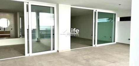 Apartment for sale in  Costa del Silencio, Spain - MT-1703231