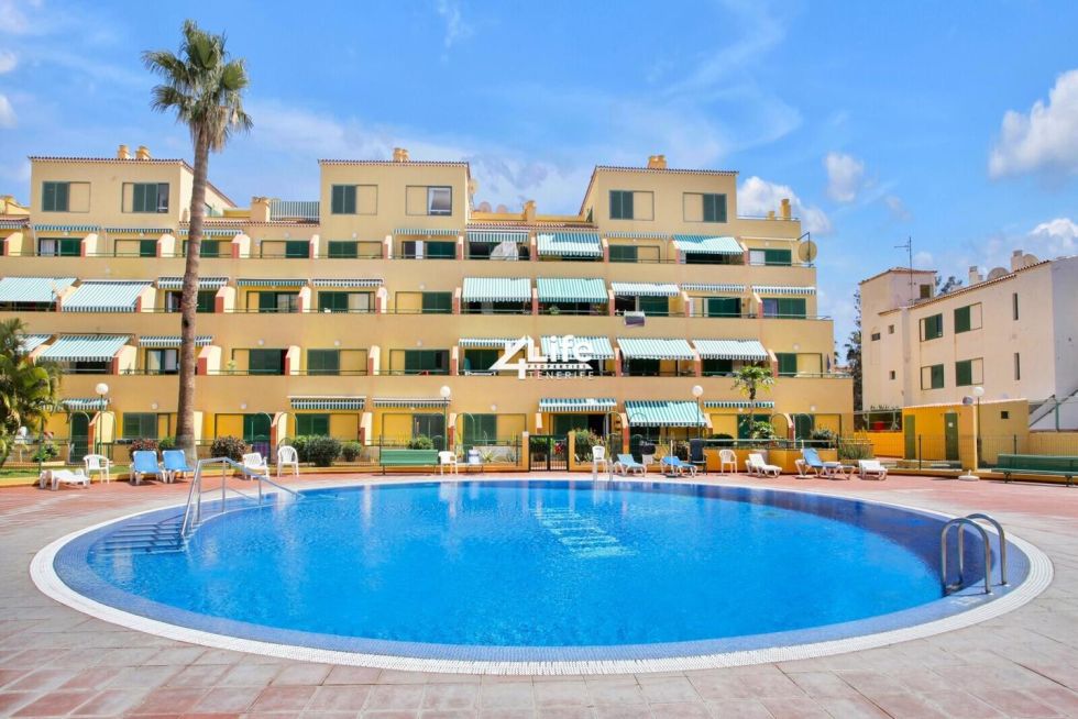 Apartment for sale in  Costa del Silencio, Spain - MT-1806241