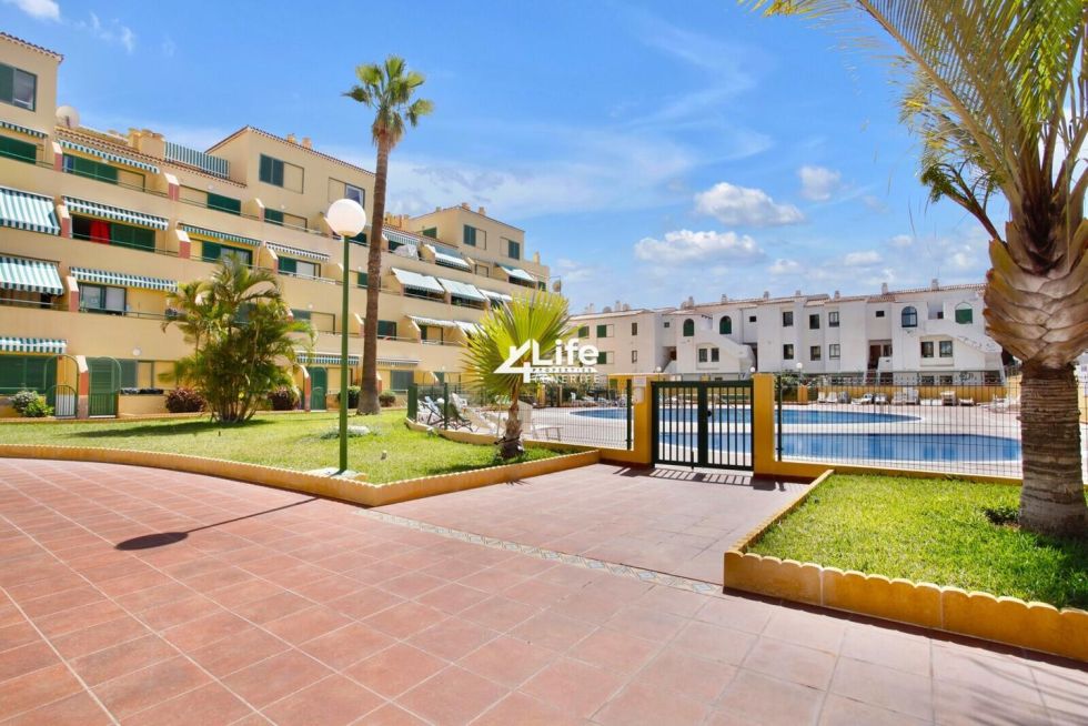 Apartment for sale in  Costa del Silencio, Spain - MT-1806241