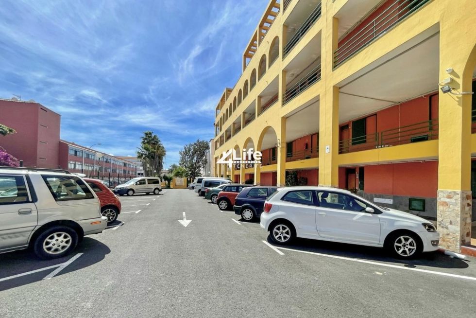 Apartment for sale in  Costa del Silencio, Spain - MT-1806241