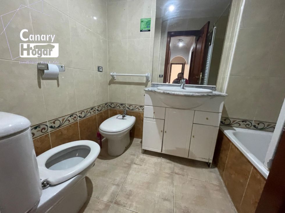 Apartment for sale in  Las Rosas, Spain - 055101