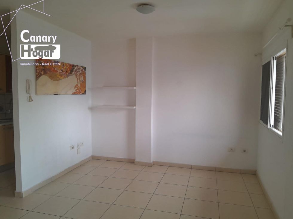 Apartment for sale in  Los Abrigos, Spain - 052171