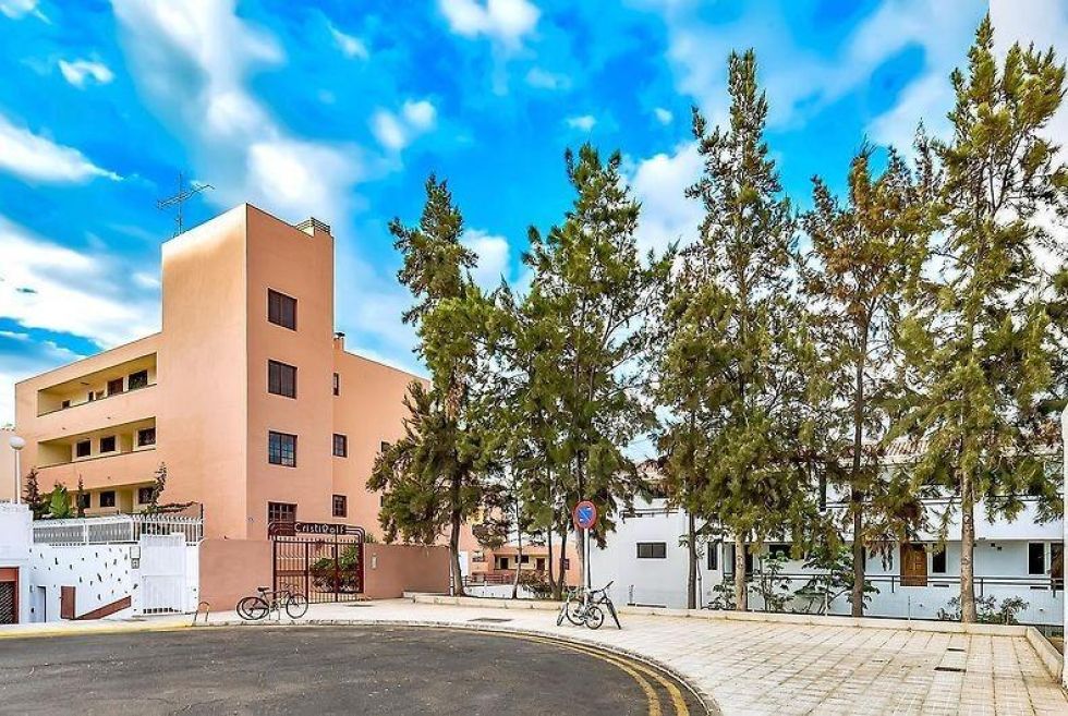 Apartment for sale in  Los Cristianos, Spain - 052111