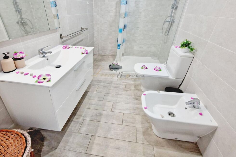 Apartment for sale in  Los Cristianos, Spain - LWP5065 San Marino - Los Cristianos