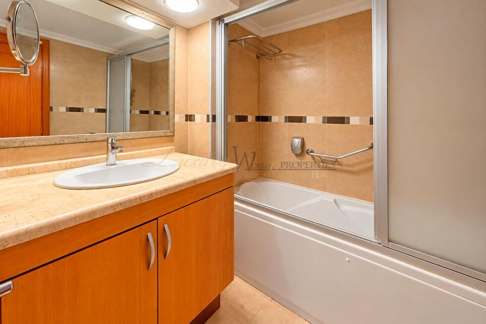 Apartment for sale in  Los Cristianos, Spain - LWP7156L Beverly Hills-Los Cristianos (L