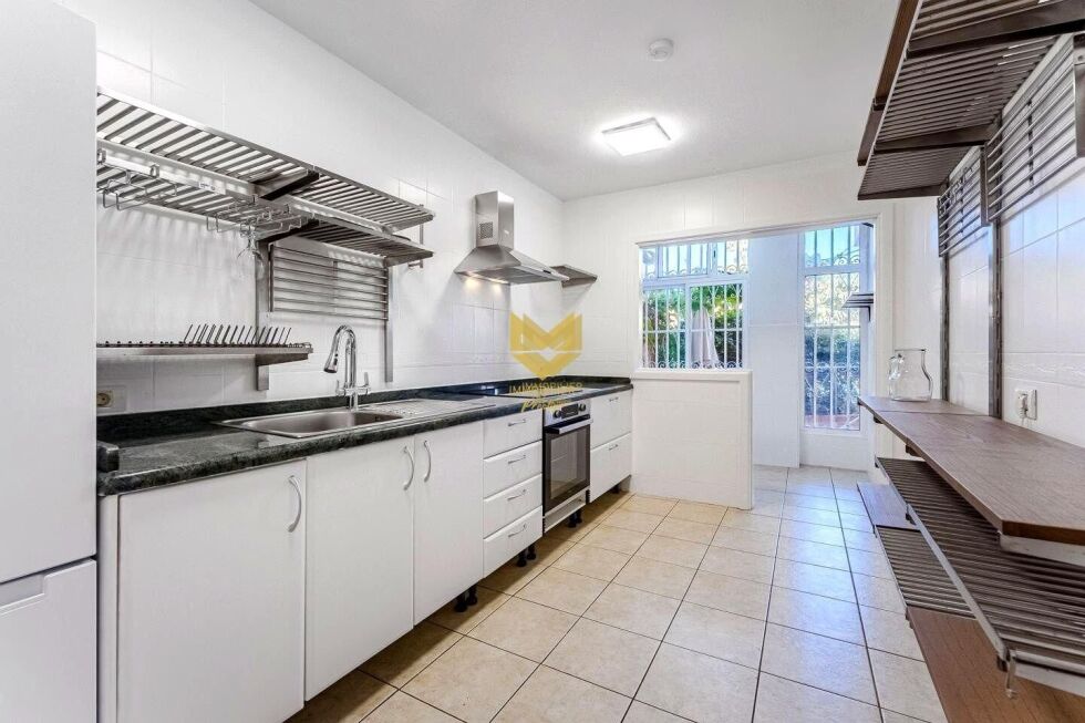 Apartment for sale in  Los Cristianos, Spain - P00030