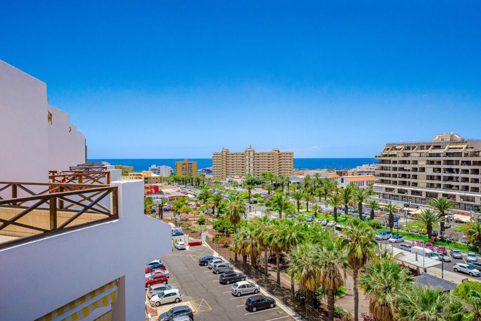 Apartment for sale in  Los Cristianos, Spain - P00104