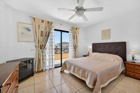Apartment for sale in  Los Cristianos, Spain - P00104