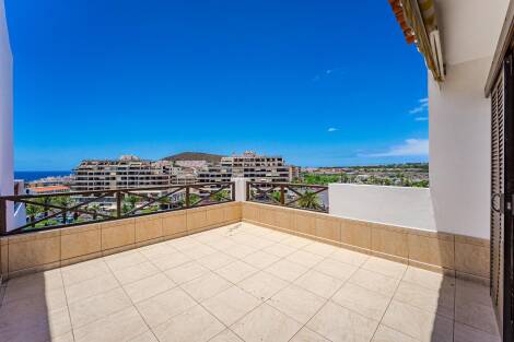 Apartment for sale in  Los Cristianos, Spain - P00104
