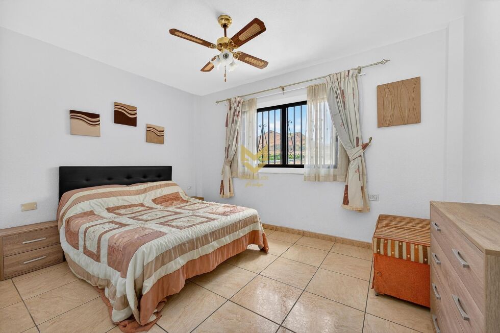Apartment for sale in  Los Cristianos, Spain - P00104