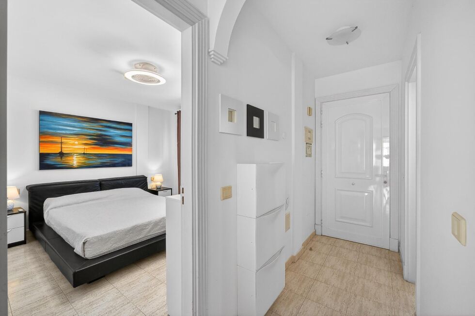 Apartment for sale in  Los Cristianos, Spain - P00105