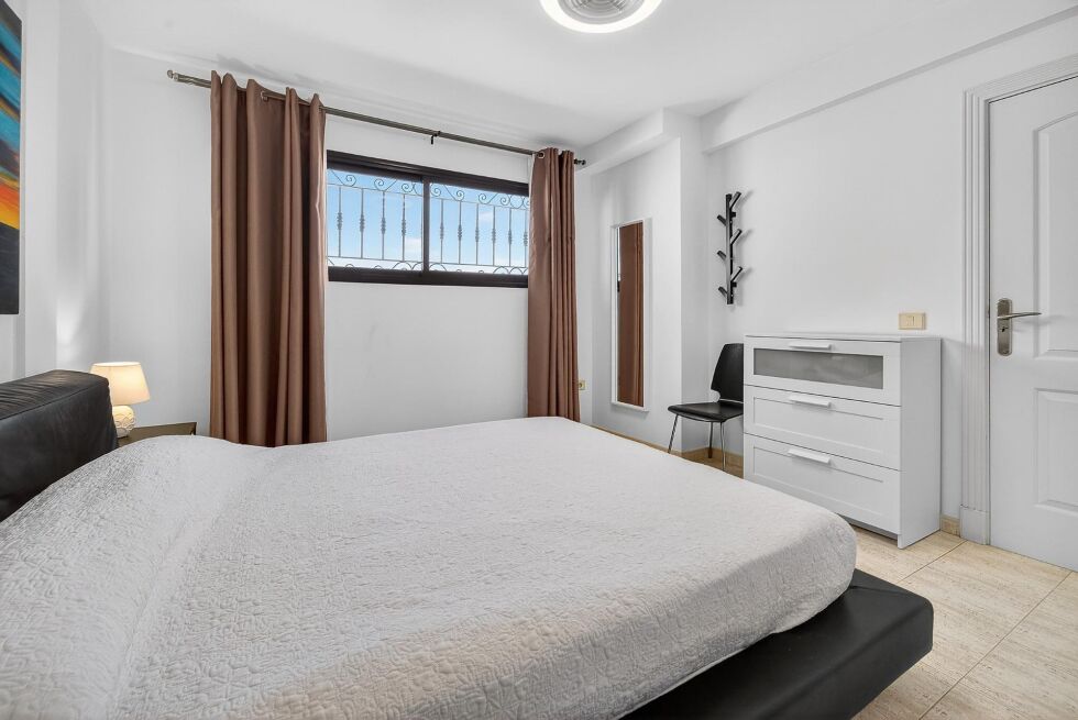 Apartment for sale in  Los Cristianos, Spain - P00105