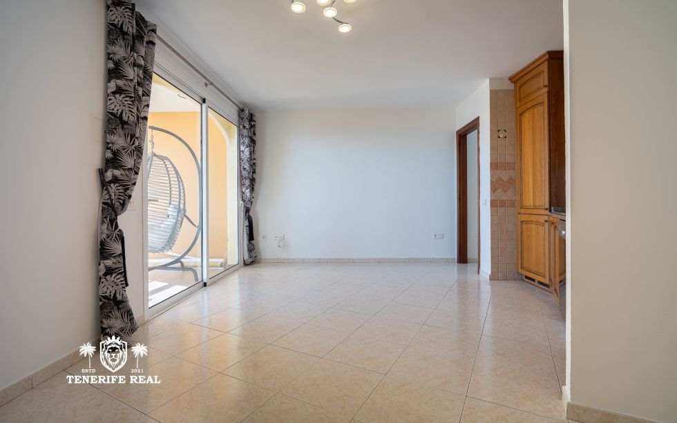 Apartment for sale in  Parque Tropical, Los Cristianos, Spain - TR-2862