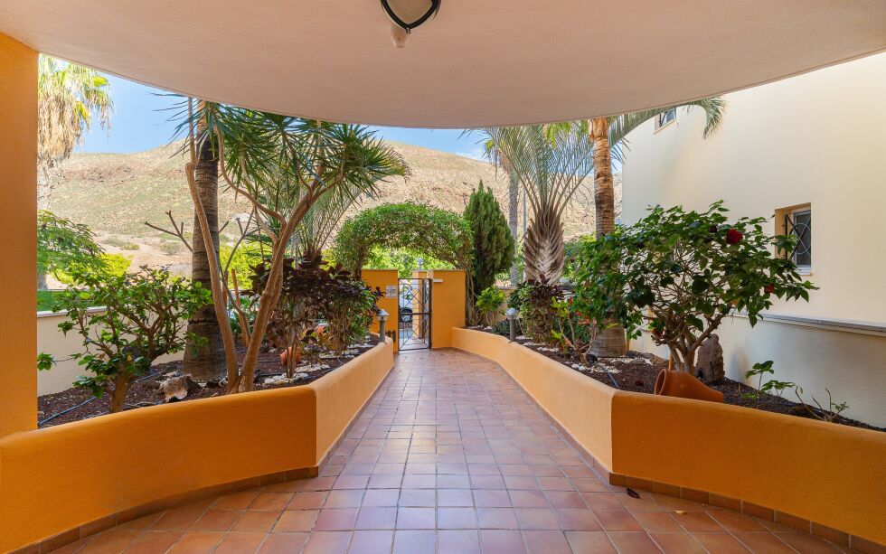 Apartment for sale in  Parque Tropical, Los Cristianos, Spain - TR-2862