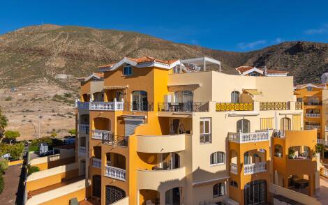 Apartment for sale in  Parque Tropical, Los Cristianos, Spain - TR-2862