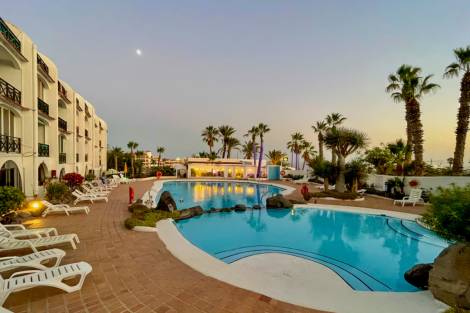 Apartment for sale in  Pinehurst, Santa Cruz de Tenerife, Spain - TR-2972