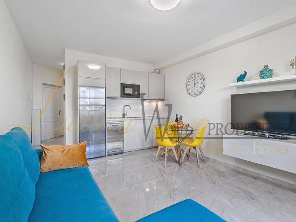 Apartment for sale in  San Eugenio Alto, Spain - LWP4869 Orlando - Torviscas Bajo