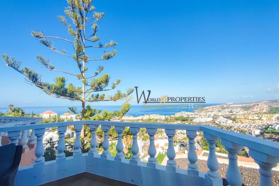 Apartment for sale in  San Eugenio Alto, Spain - LWP4959 Ocean View-San Eugenio Alto