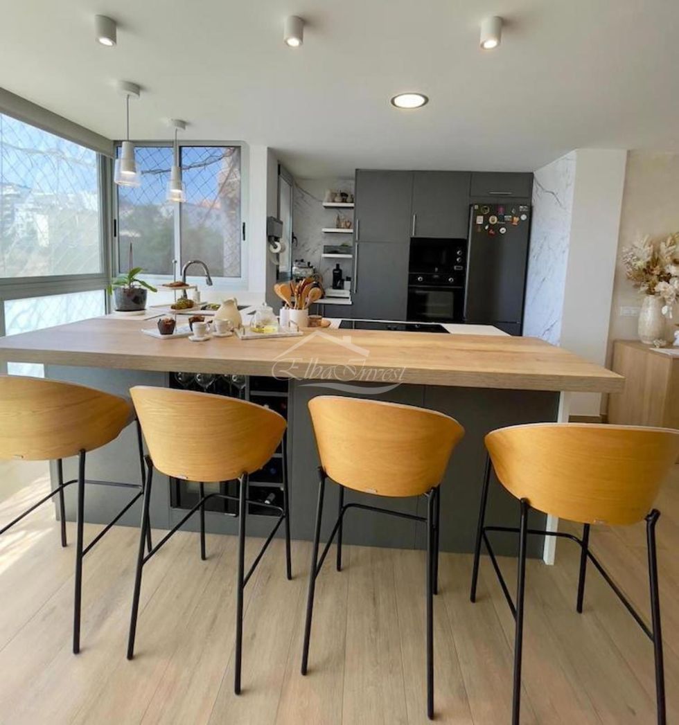 Apartment for sale in  Santa Cruz de Tenerife, Spain - 5889