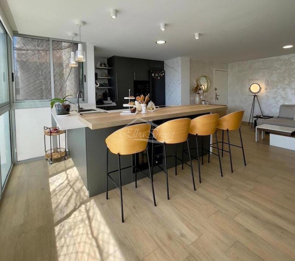 Apartment for sale in  Santa Cruz de Tenerife, Spain - 5889