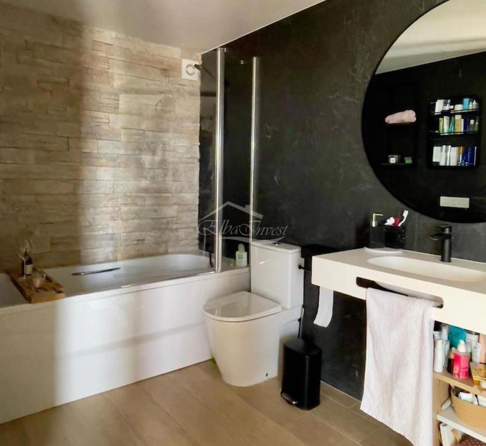 Apartment for sale in  Santa Cruz de Tenerife, Spain - 5889