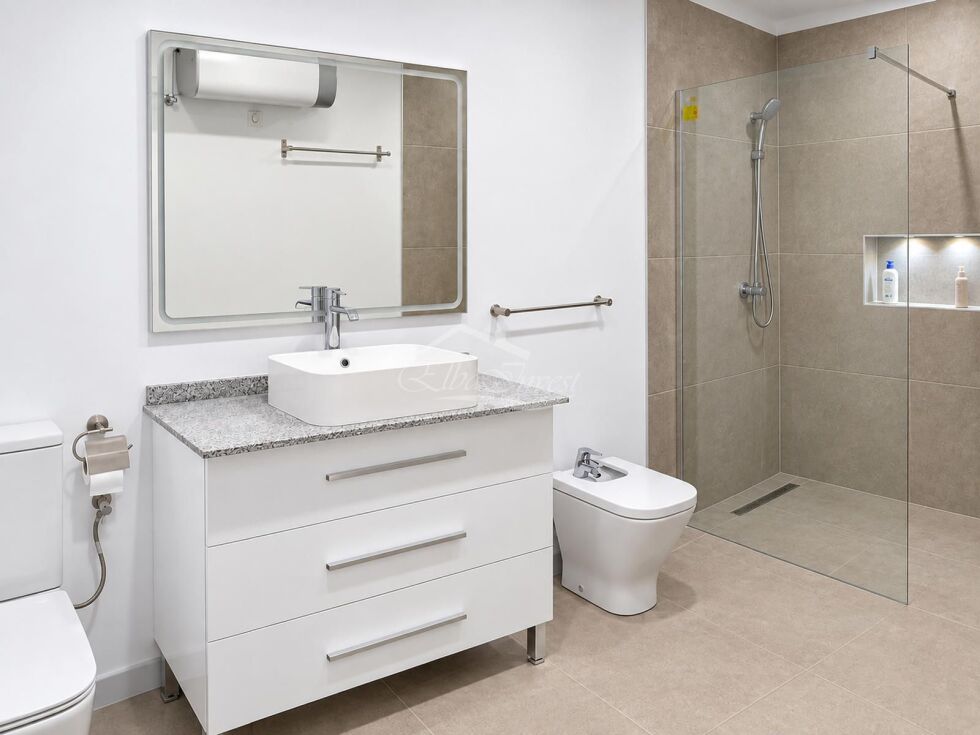 Apartment for sale in  Santa Cruz de Tenerife, Spain - 6001