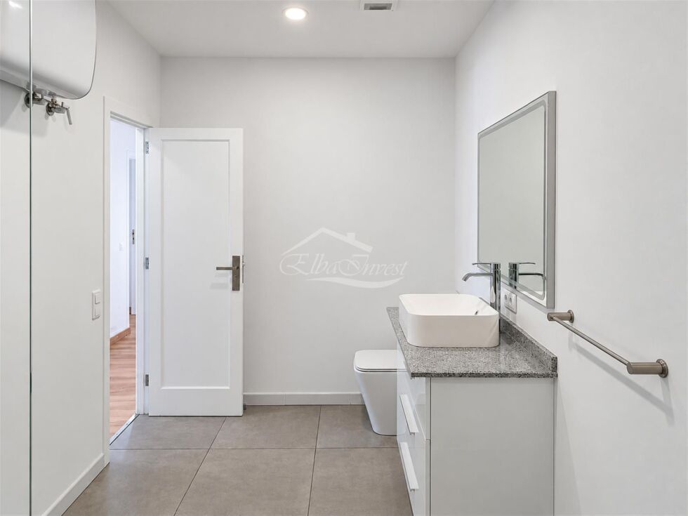 Apartment for sale in  Santa Cruz de Tenerife, Spain - 6001