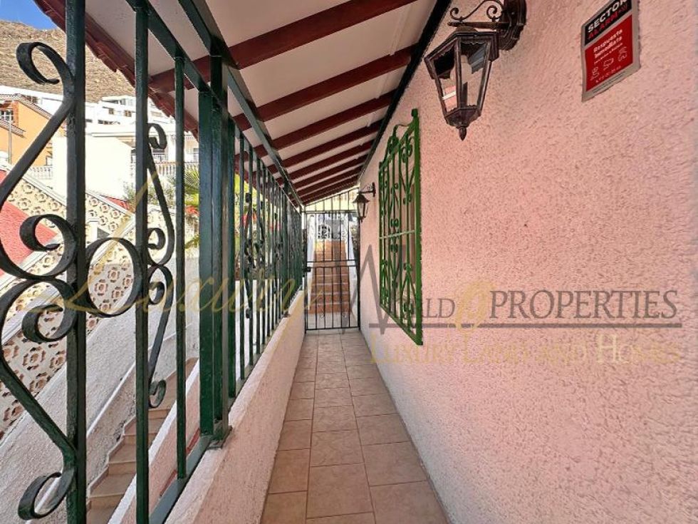 Apartment for sale in  Santiago del Teide, Spain - LWP4827 Apartamento en Los Gigantes