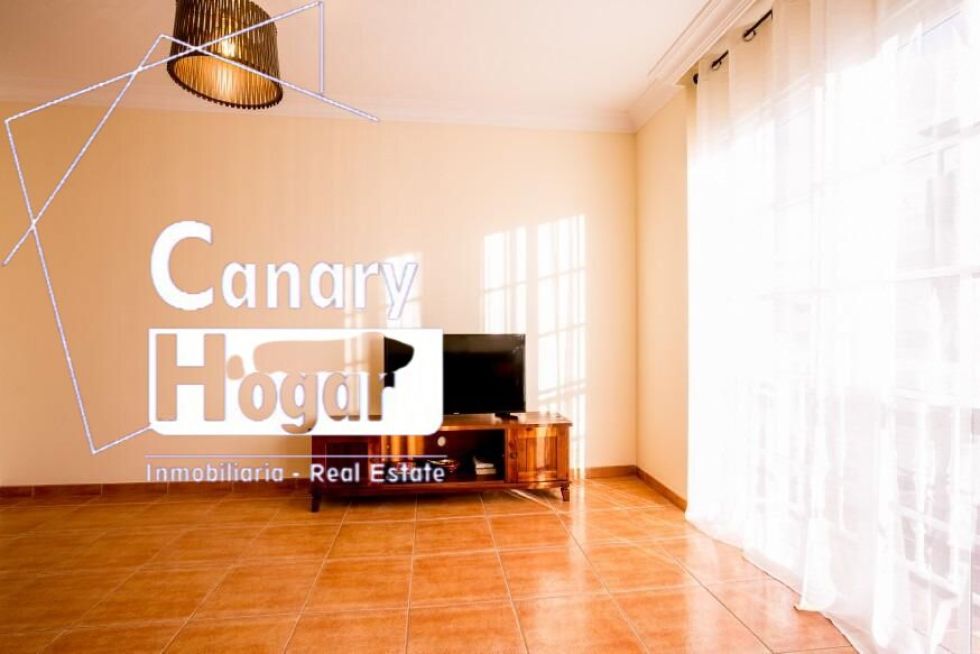 Apartment for sale in  Alcalá, Spain - 052731