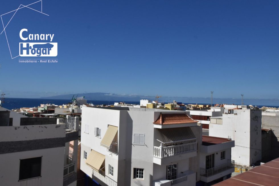 Apartment for sale in  Alcalá, Spain - 052731