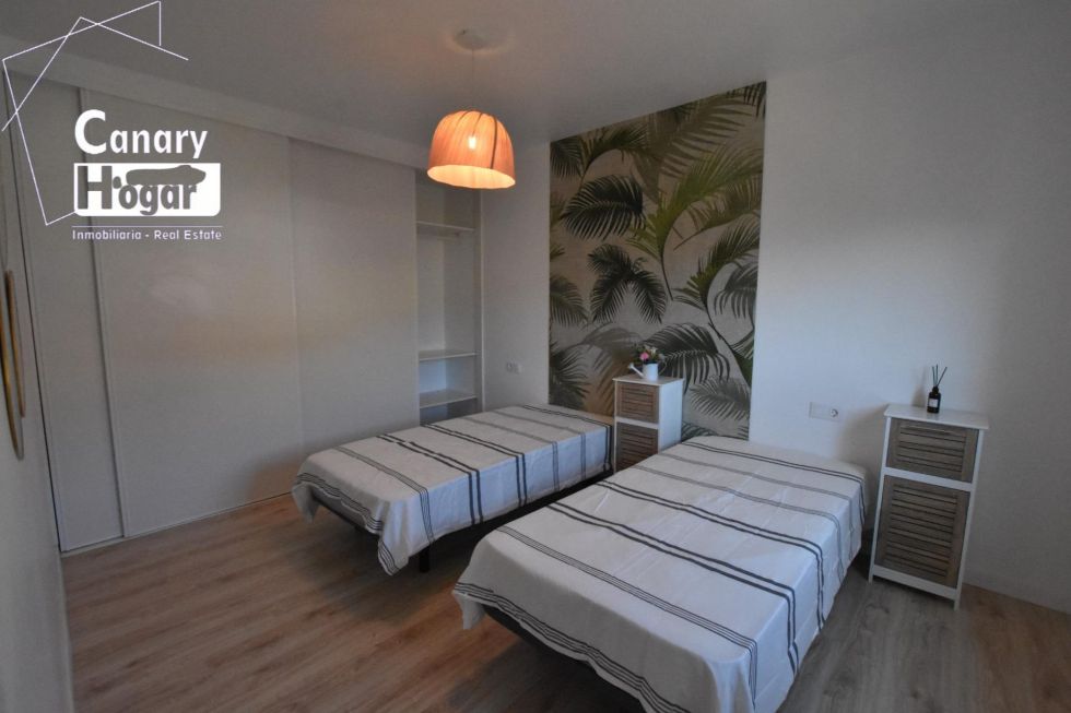 Apartment for sale in  Vega de las Mercedes, Spain - 057121
