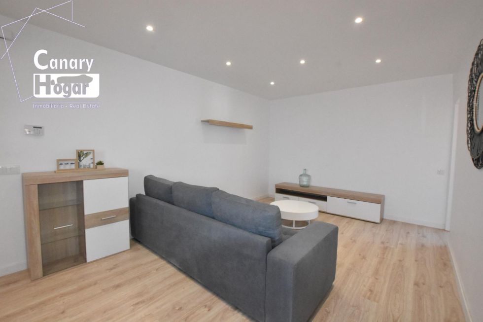 Apartment for sale in  Vega de las Mercedes, Spain - 057721