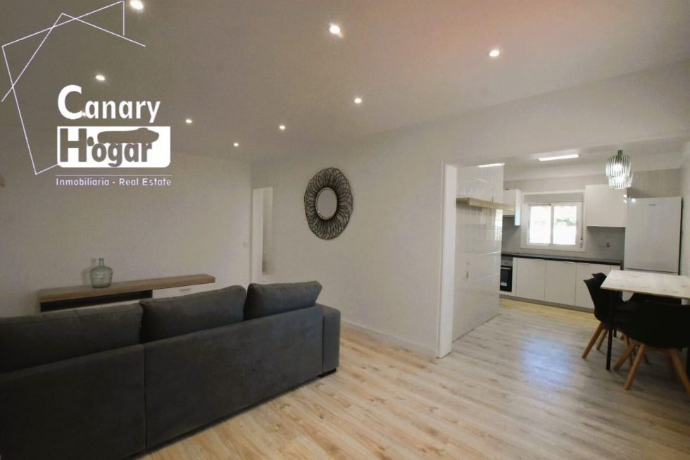 Apartment for sale in  Vega de las Mercedes, Spain - 057721