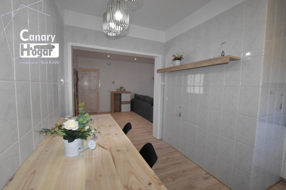 Apartment for sale in  Vega de las Mercedes, Spain - 057721